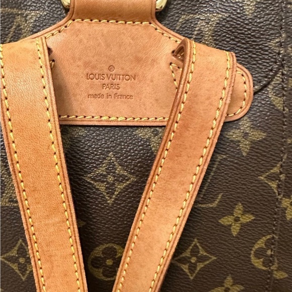 Louis Vuitton Montsouris MM Backpack - Picture 11 of 12